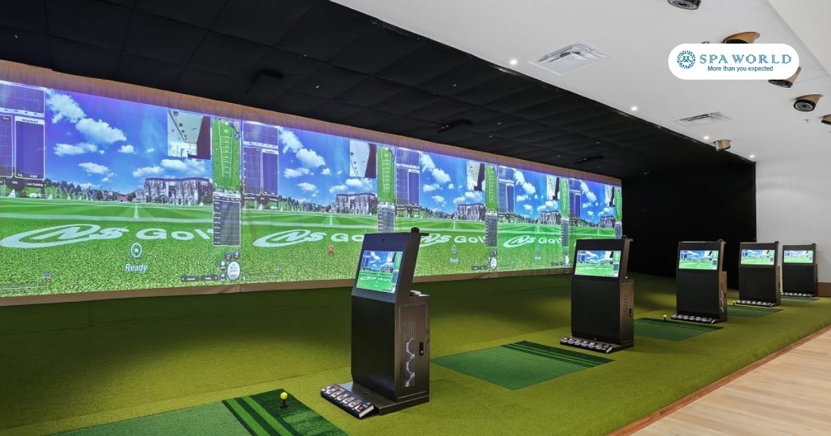 indoor virtual golf room - Spa World Houston